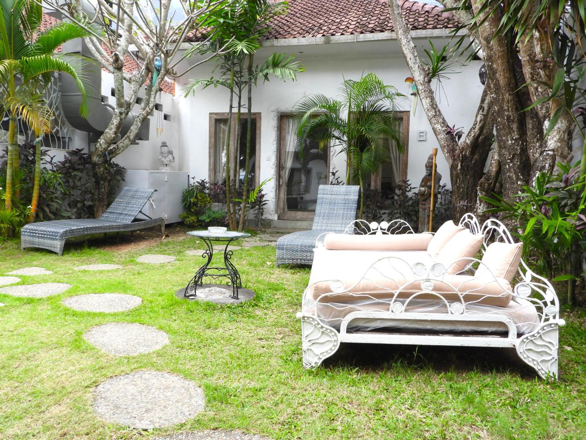 Surga Homestay Jimbaran Kültér fotó